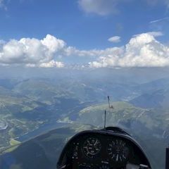 Flugwegposition um 15:06:48: Aufgenommen in der Nähe von Gemeinde Gerlos, 6281 Gerlos, Österreich in 3079 Meter